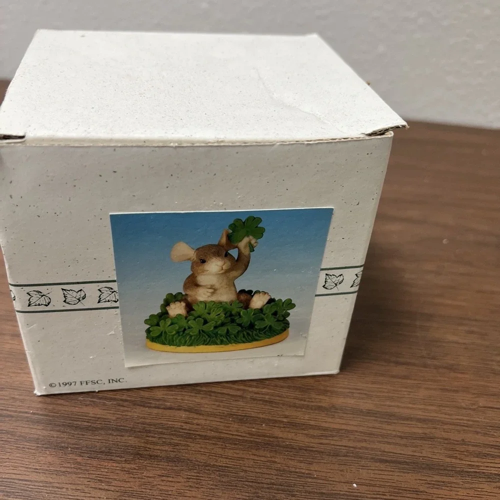 Charming Tails Fitz & Floyd "Good Luck" Mouse 4 Leaf Clover Shamrocks Figurine - Picture 2 of 14